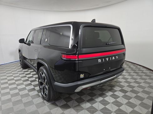 Used 2023 Rivian R1S Launch Edition AWD/4WD image 3