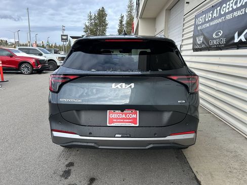 New 2026 Kia Sportage AWD Hybrid image 5