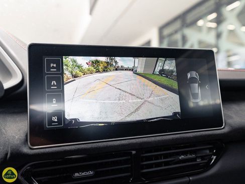 Used 2025 Lotus Emira image 8