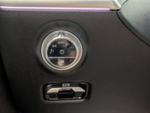Used 2022 Mercedes-Benz C 300 Sedan image 13