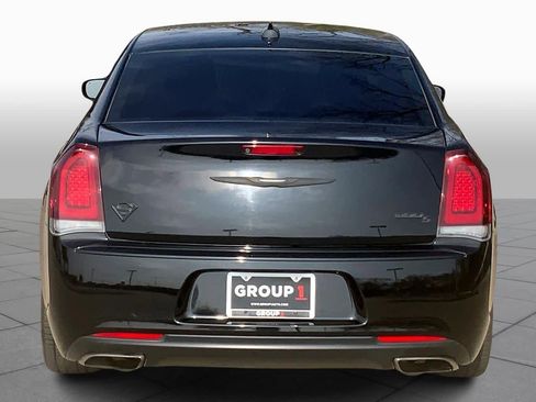 Used 2020 Chrysler 300 S image 5