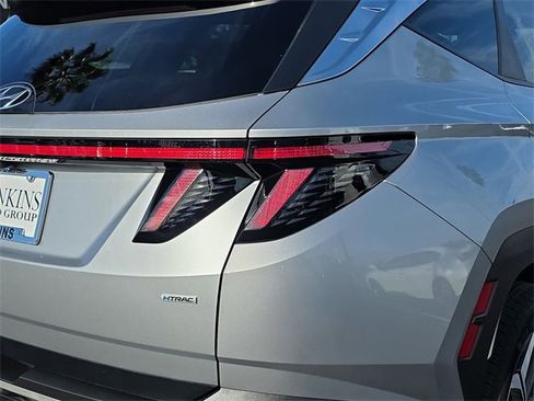 Used 2023 Hyundai Tucson SEL w/ Convenience Package image 10