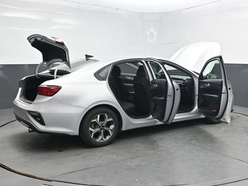 Used 2019 Kia Forte LXS FWD image 49