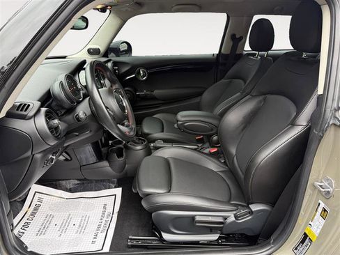 Used 2019 MINI Cooper S w/ Premium Package image 10