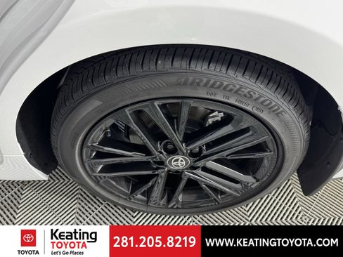 Used 2026 Toyota Camry SE FWD image 14