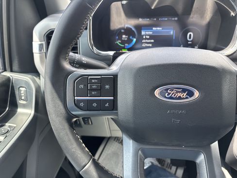 Used 2023 Ford F150 Lightning XLT AWD/4WD image 28