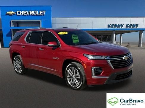 Certified 2023 Chevrolet Traverse High Country FWD image 1
