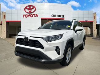 Used 2020 Toyota RAV4 XLE image 1
