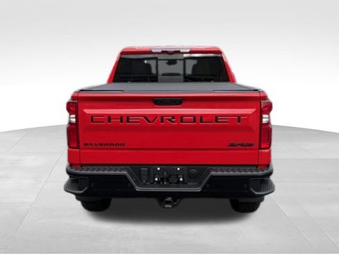 Used 2024 Chevrolet Silverado 1500 ZR2 w/ Technology Package AWD/4WD image 4