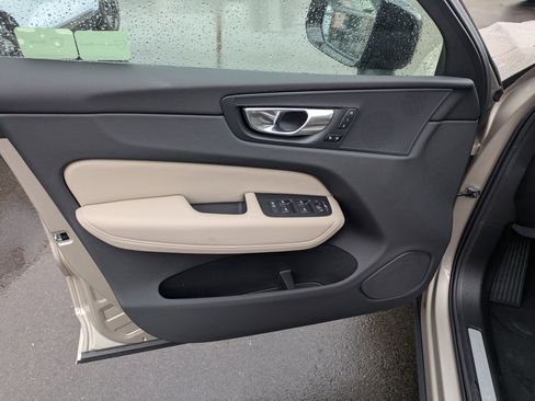 New 2026 Volvo XC60 B5 Plus w/ Protection Package Premier image 11