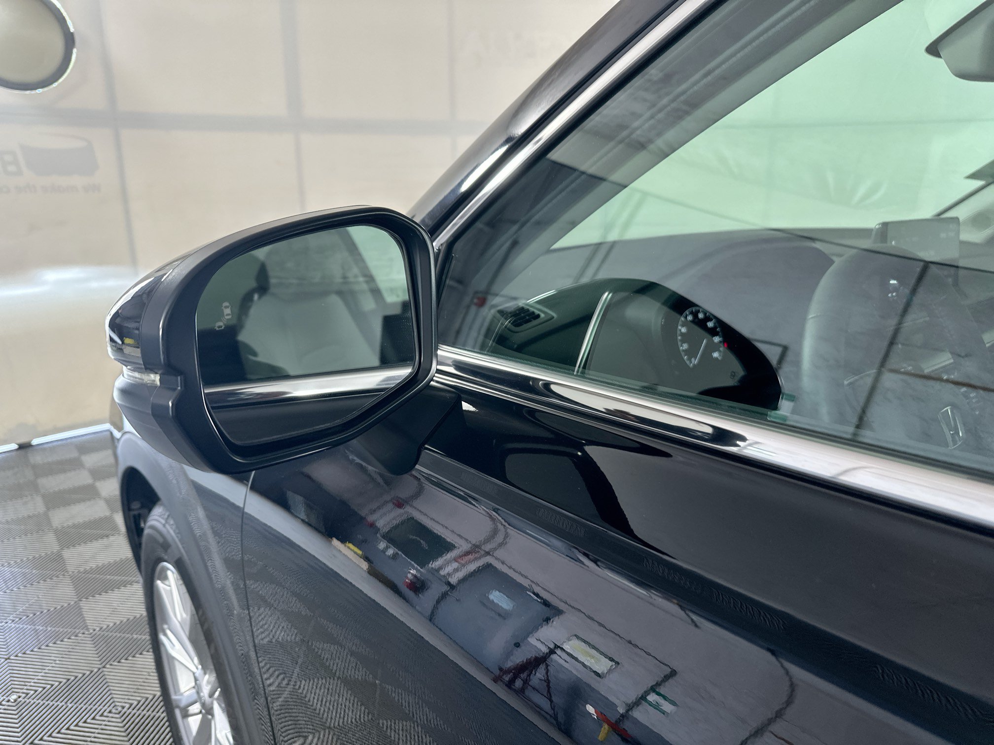 Used 2023 Honda CR-V EX-L image 10