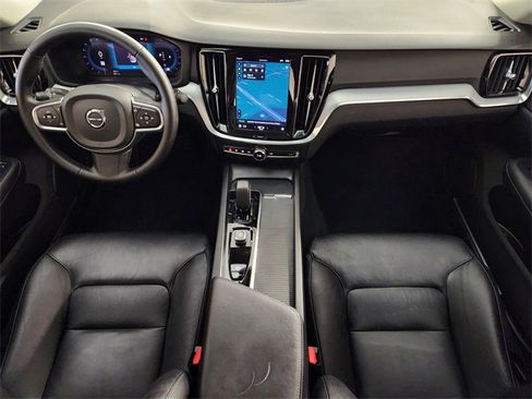 Used 2024 Volvo S60 B5 Core image 4