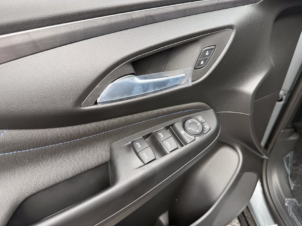 New 2026 Buick Envista Sport Touring FWD image 25