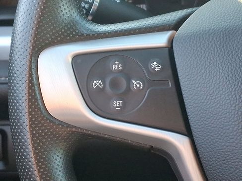 Used 2023 GMC Acadia SLE image 22