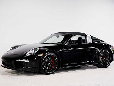 Used 2015 Porsche 911 Targa 4S AWD/4WD image 6