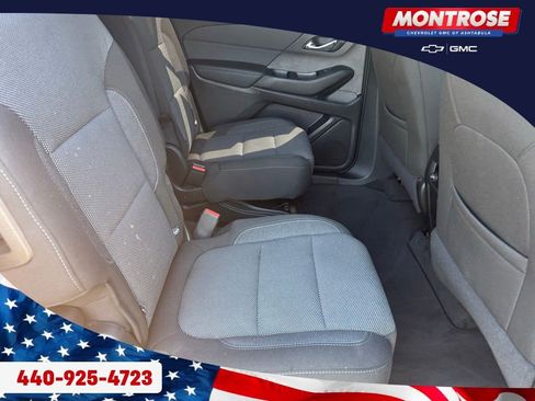 Used 2023 Chevrolet Traverse LT FWD image 27