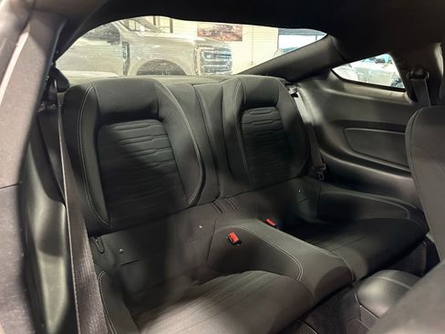 Used 2017 Ford Mustang GT RWD image 30