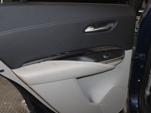 Used 2019 Cadillac XT4 Luxury w/ Cold Weather Package AWD/4WD image 19
