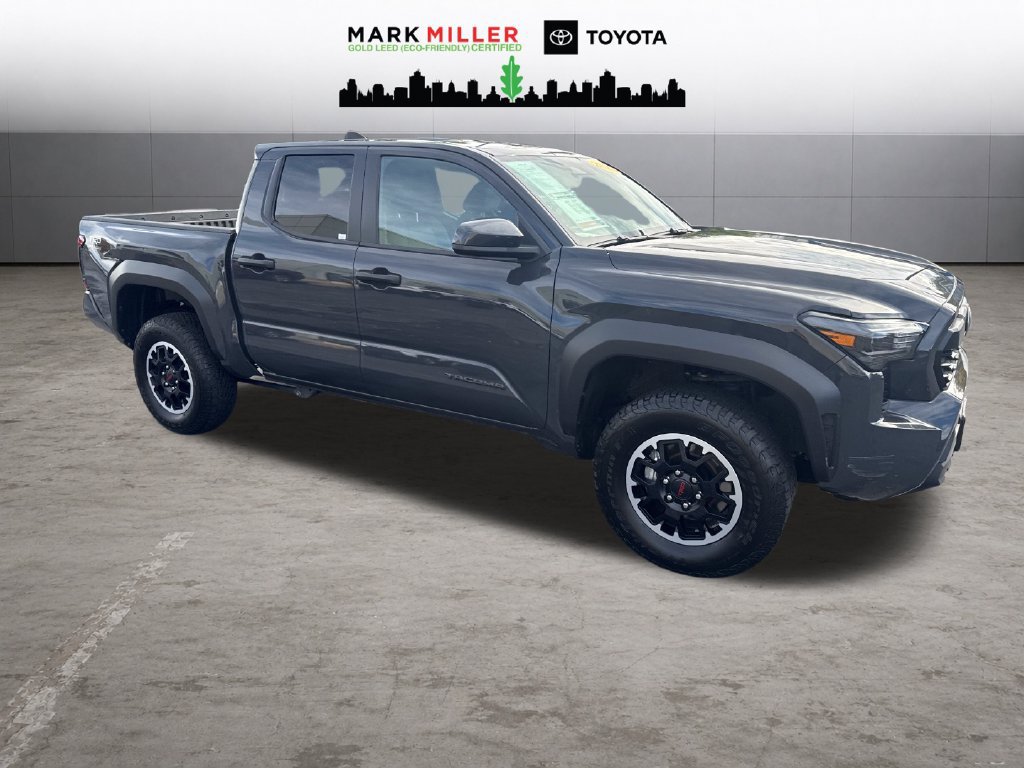 Certified 2025 Toyota Tacoma TRD Off-Road AWD/4WD image 8
