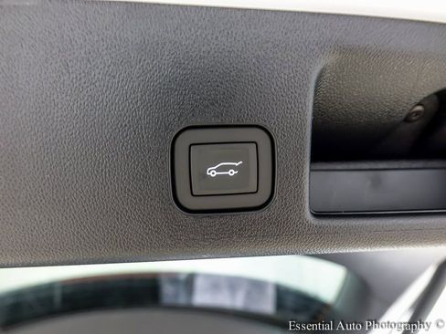 New 2026 Chevrolet Equinox EV LT image 20