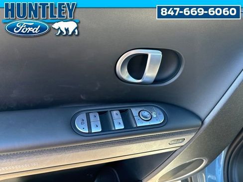 Used 2024 Hyundai Ioniq 5 Limited image 17