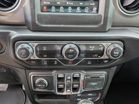 Used 2021 Jeep Wrangler Unlimited Sport S image 23