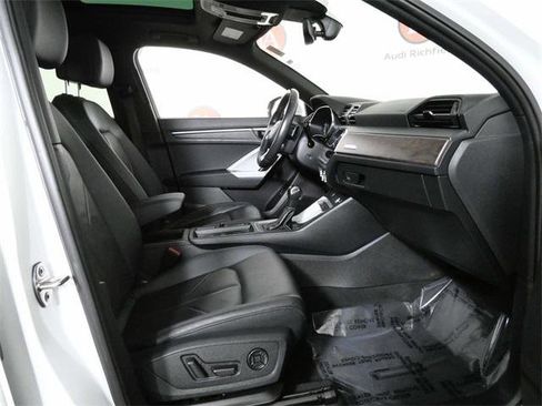 Used 2021 Audi Q3 2.0T Premium Plus image 11