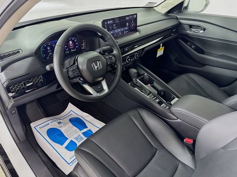 New 2026 Honda Accord Touring image 9