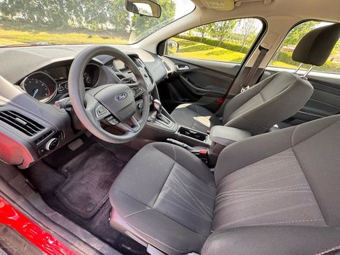 Used 2016 Ford Focus SE FWD image 23