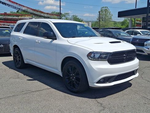 Used 2018 Dodge Durango GT w/ Blacktop Package AWD/4WD image 4