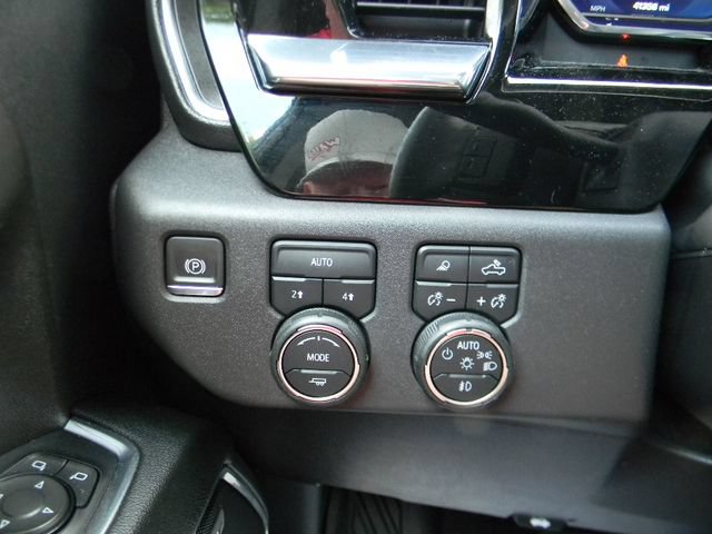 Used 2023 Chevrolet Silverado 1500 LTZ AWD/4WD image 17