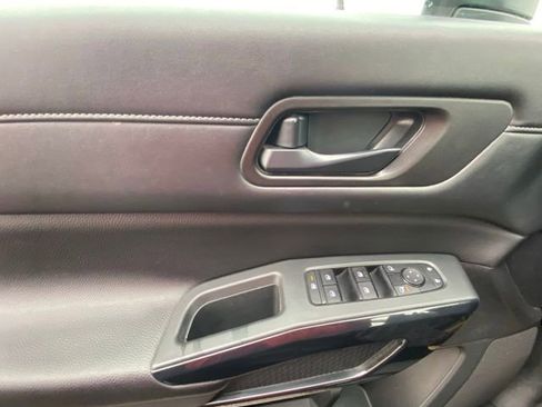 Certified 2023 Nissan Pathfinder S image 16