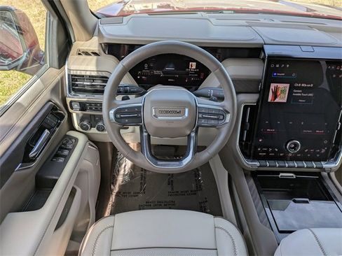 Used 2025 GMC Yukon Denali image 19