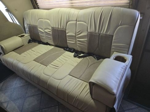 Used 2014 Ford E-450 and Econoline 450 Super Duty w/ Motorhome Prep Package image 19