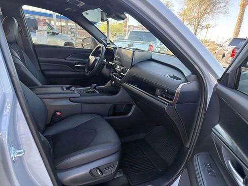 Certified 2025 Toyota Grand Highlander AWD Hybrid image 28