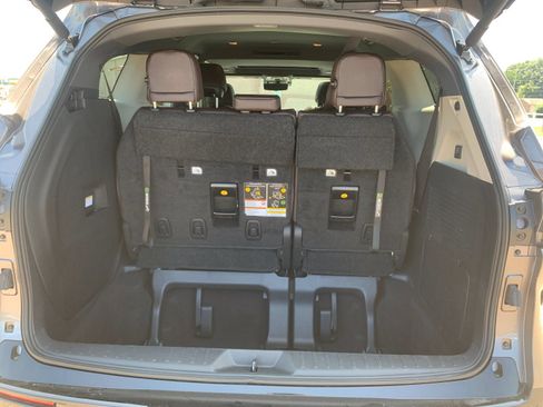 Used 2024 Toyota Sienna Platinum FWD image 20