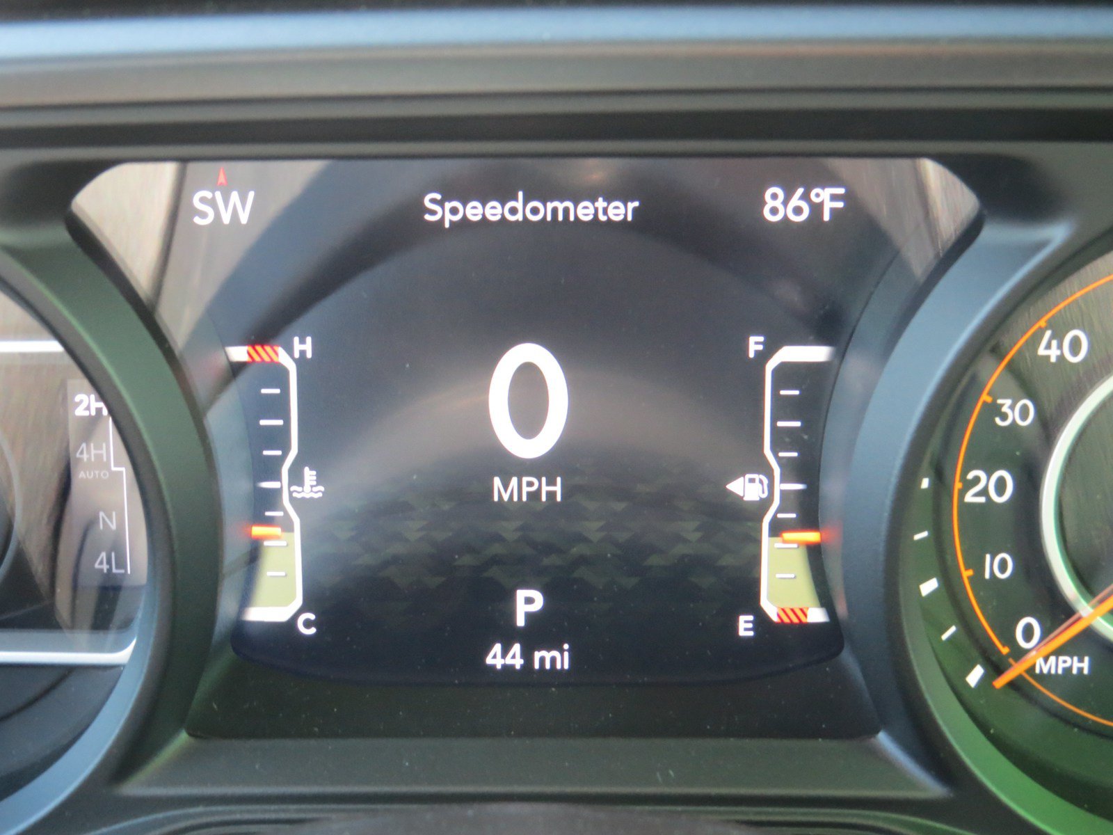 Used 2025 Jeep Gladiator Mojave AWD/4WD image 19