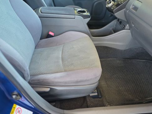 Used 2014 Toyota Prius V Two FWD image 24