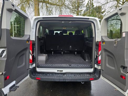 Used 2020 Ford Transit 150 XLT image 19