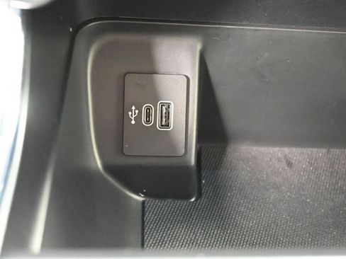 Used 2025 Ford F150 XLT w/ Equipment Group 301A Standard AWD/4WD image 27