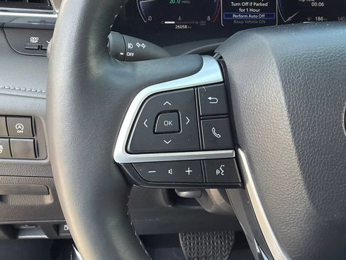 Used 2024 Toyota Highlander Limited AWD/4WD image 26
