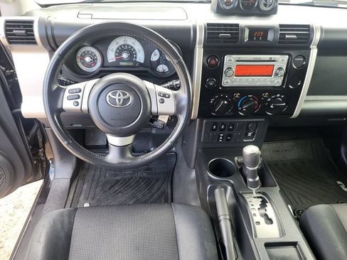 Used 2012 Toyota FJ Cruiser 4WD w/ Upgrade Pkg image 20