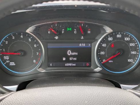 Used 2022 Chevrolet Traverse LT FWD image 26