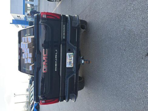 Used 2024 GMC Sierra 2500 Denali w/ Technology Package image 5