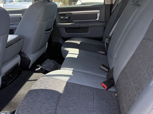 Used 2019 RAM 1500 Big Horn AWD/4WD image 32