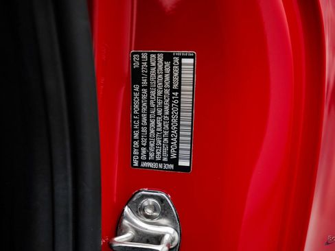 Used 2024 Porsche 911 Carrera w/ Premium Package image 85