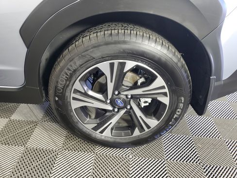 Used 2024 Subaru Crosstrek 2.0i Premium image 32