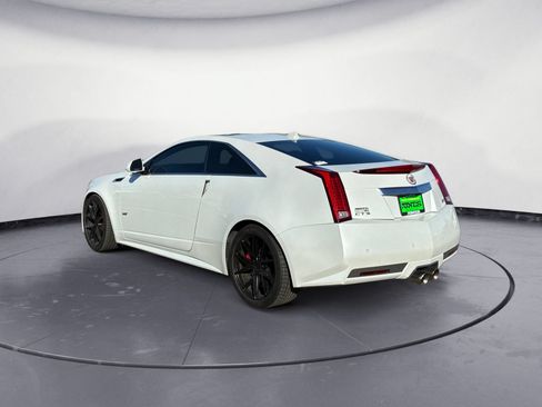 Used 2015 Cadillac CTS V RWD image 4