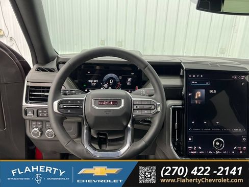 Used 2025 GMC Yukon Elevation w/ LPO, Floor Liner Package AWD/4WD image 29