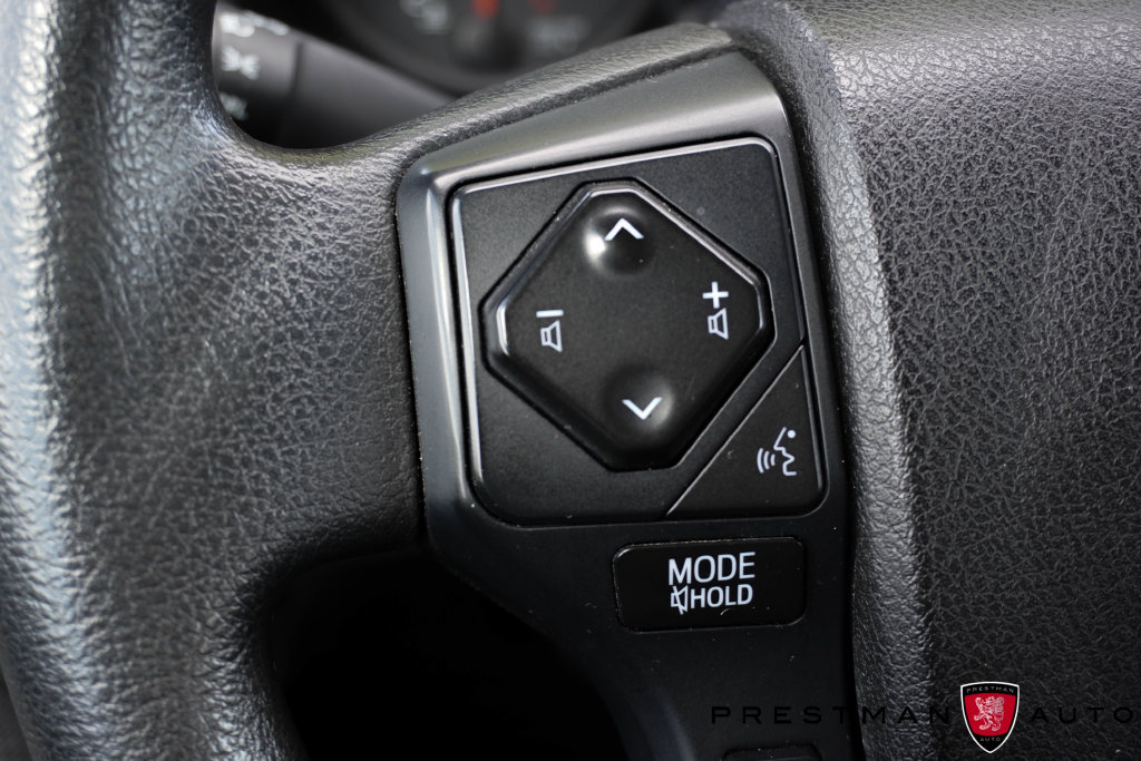 Used 2020 Toyota Tacoma SR AWD/4WD image 27